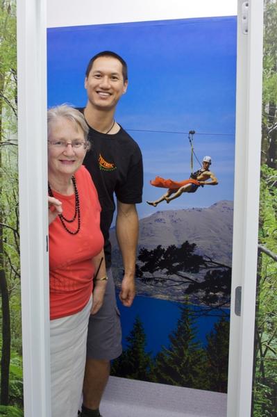 Creeksyde owner Erna Spijkerbosch and Ziptrek Director Trent Yeo in the ladies shower at the Oast House